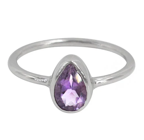 Sterling silver 9x6mm teardrop stone ring with 1.5mm round band, colour and size may vary.