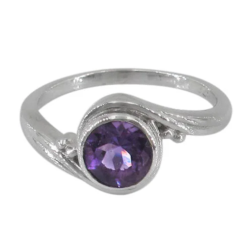 Sterling silver with rhodium, 8mm stone ring.