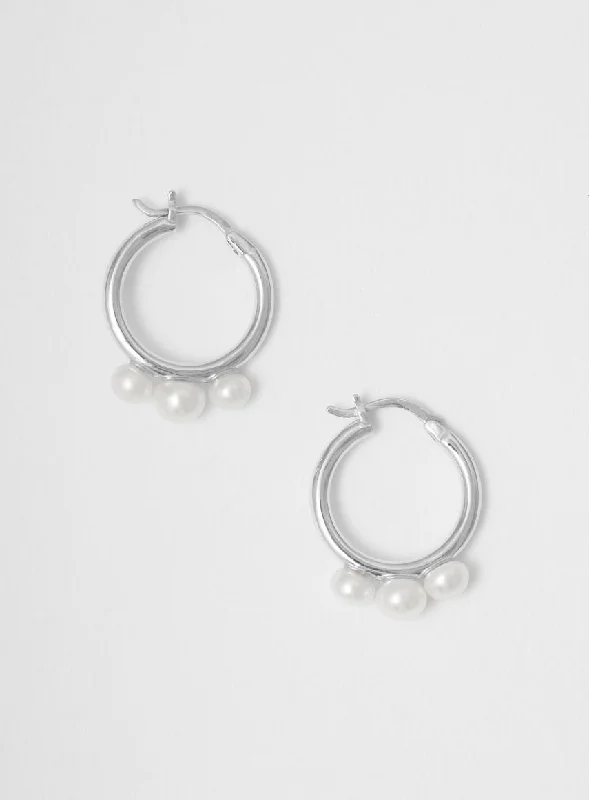 Triple Pearl Silver Hoops w. Pearl