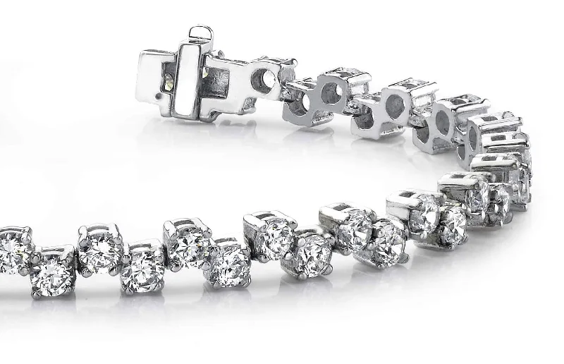 Zig Zag Diamond Bracelet with 11.00 ct.(finished) 4mm